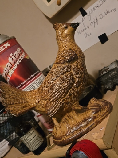 Resin pheasant figurine with golden finish