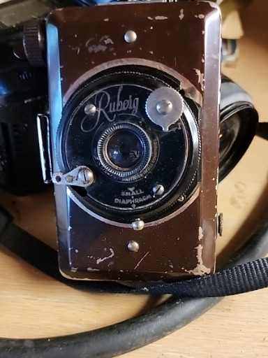 Ruberg folding camera for 127 roll film, made in Germany
