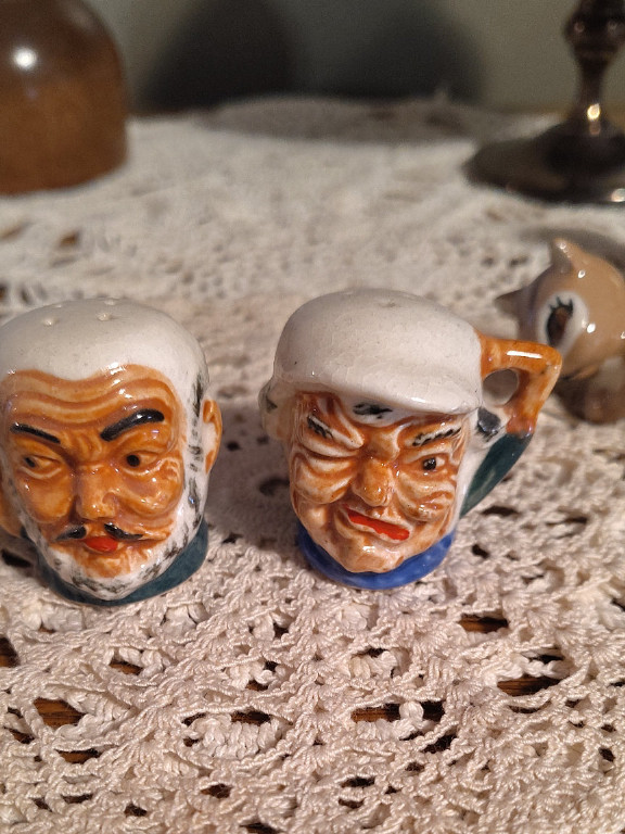 Porcelain miniature Toby mug salt and pepper shakers