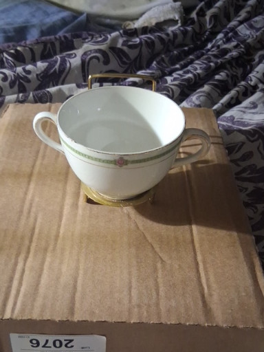 Porcelain teacup from the 'Brisbane' pattern by Nagoya Shokai, Nippon