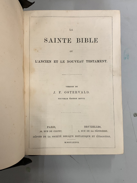 Livre imprimé 'La Sainte Bible ou L'Ancien et le Nouveau Testament' version de J. F. Ostervald