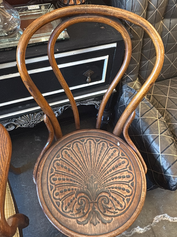 Bentwood chair with pressed shell motif seat by Jacob & Josef Kohn