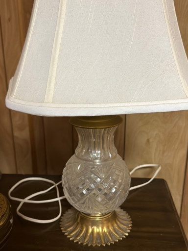 Cut crystal and brass table lamp with pineapple-style base