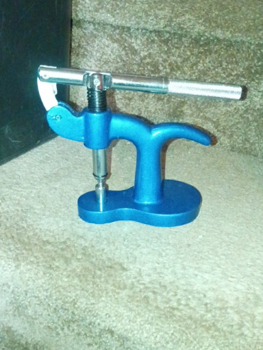 Metal watch case back press tool with nylon dies for watchmaking repair