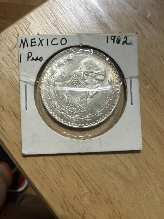 Moneda de plata de 1 Peso mexicano de 1962 con la efigie de José María Morelos