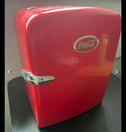 Mini frigo Coca-Cola in stile vintage retrò