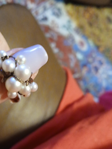 Pearl cluster ring with rose quartz or glass stone