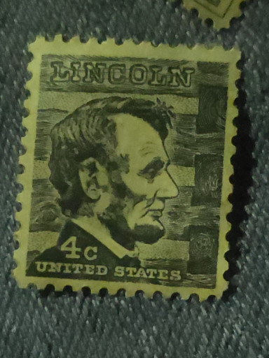 United States 4-cent Abraham Lincoln postage stamp (Scott #1303)