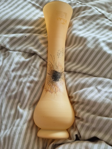 Peach satin glass vase with dandelion motif