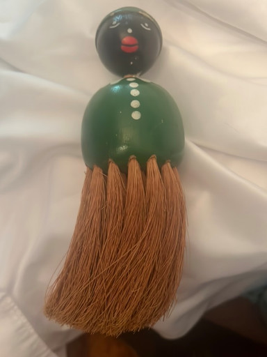 Vintage Black Americana figural whisk broom