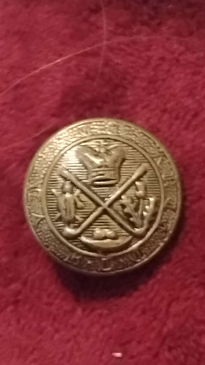 Gold-tone metal button featuring the Royal Blackheath Golf Club crest