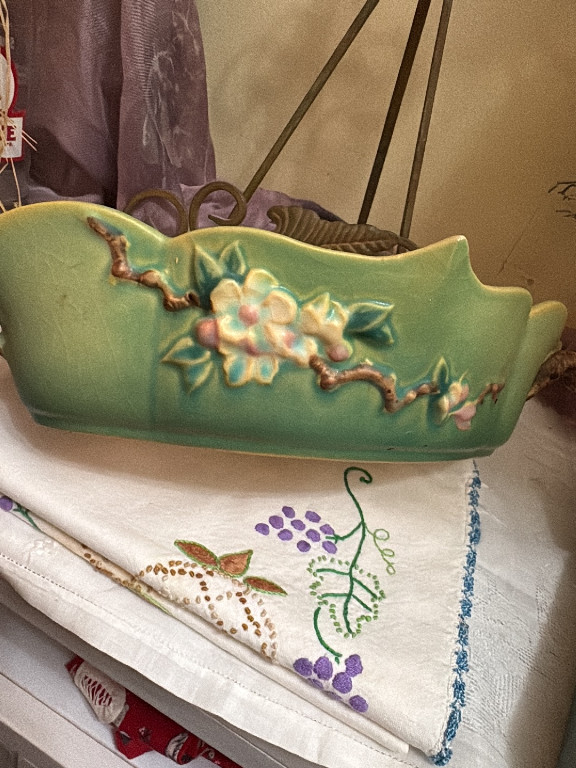 Ceramic planter in 'Apple Blossom' pattern by Roseville Pottery