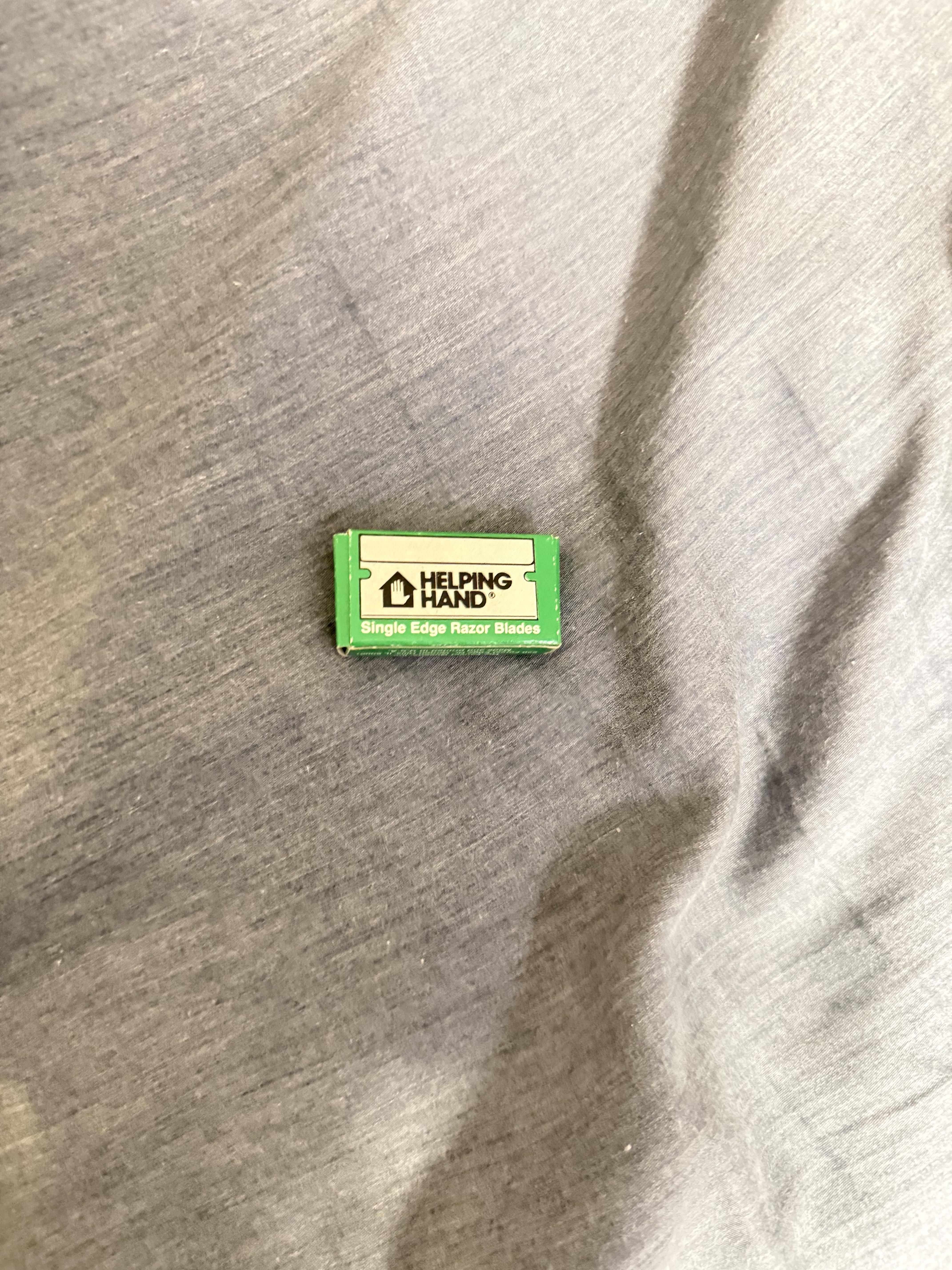 Helping Hand Single Edge Razor Blades package