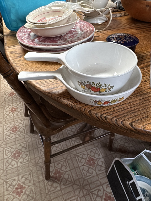 Vintage CorningWare 'Spice of Life' sauce pans P-82-B and P-83-B