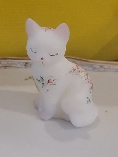 Frosted glass cat figurine with hand-painted floral decoration by Fenton