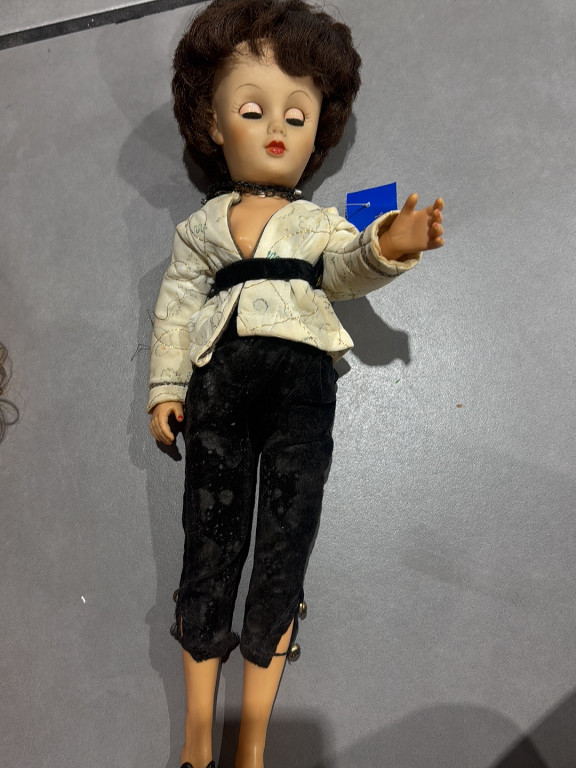 Vintage fashion doll, likely Madame Alexander 'Cissette' or similar 1950s fashion doll