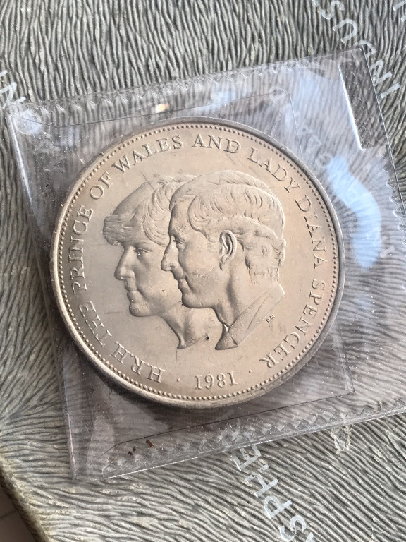 British Crown coin commemorating the Royal Wedding of Prince Charles and Lady Diana Spencer, 1981
