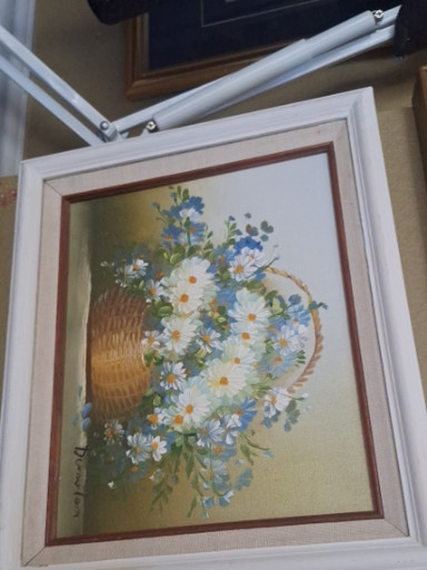 Oil painting titled 'Floral Basket with Daisies' by Nancy Lee