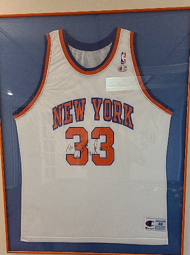 Champion brand New York Knicks #33 Patrick Ewing basketball jersey, white home version