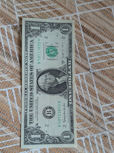 United States one dollar bill, Series 2017A, serial number B 59713655 H