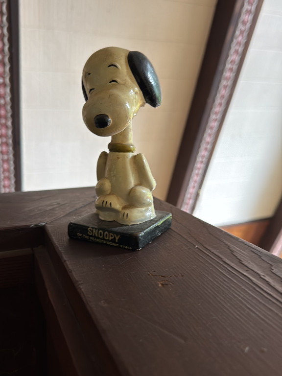 Papier-mâché bobblehead figurine titled 'Snoopy' by Lego Japan