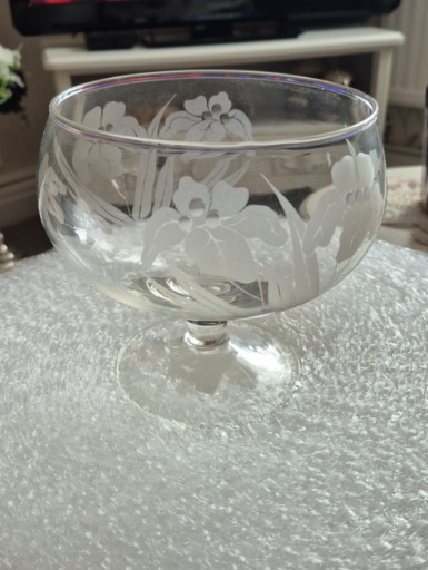 Vintage etched glass footed bowl with floral iris design