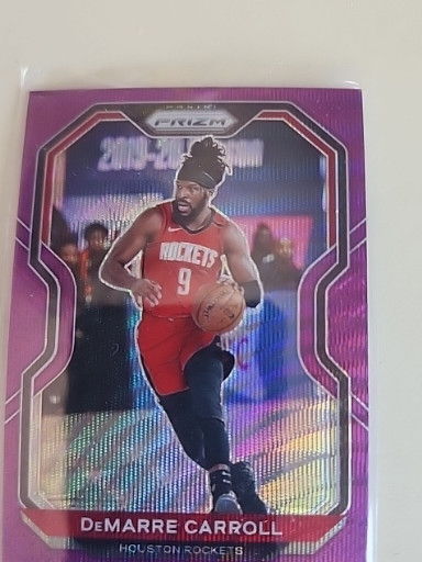 2020-21 Panini Prizm Purple Prizm parallel basketball card #205 featuring DeMarre Carroll