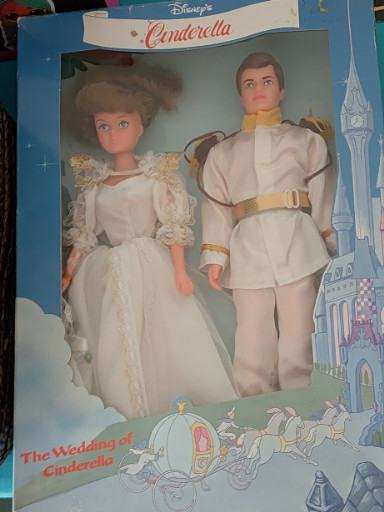 Disney 'The Wedding of Cinderella' collector doll set by Bikin