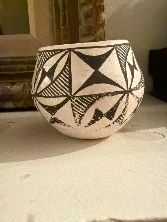 Ceramic pottery jar with geometric black and white designs by Acoma Pueblo artist