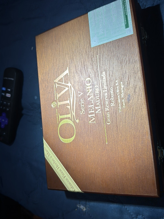 Wooden cigar box for Oliva Serie V Melanio Maduro cigars