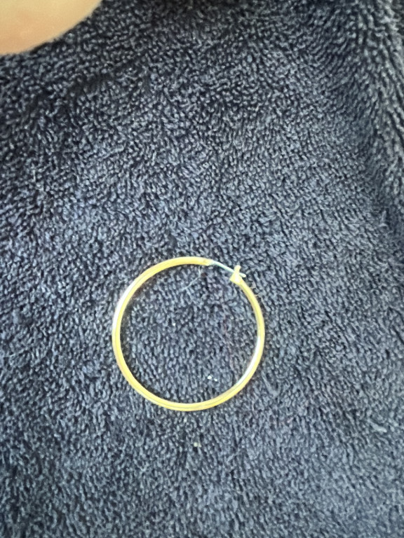 14k yellow gold hoop earring