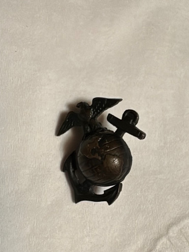 Bronze USMC Officer Collar Eagle, Globe, and Anchor (EGA) insignia, circa WWII era