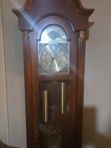 Wooden grandfather clock titled 'Model 266' by Ridgeway