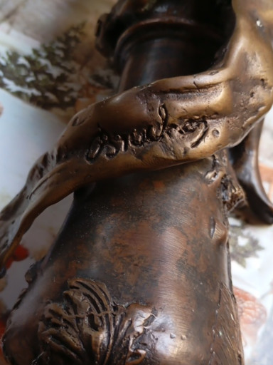 Bronzen sculptuur getiteld 'Buste van een vrouw' door Jean Jules Salmson