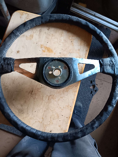 Aftermarket 20-inch padded steering wheel, part number BKBL2024D4V, manufactured by VIP