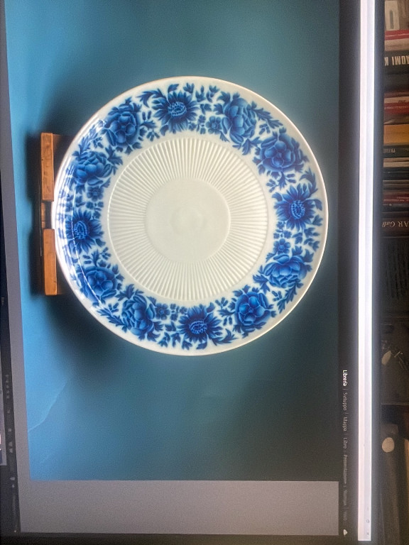 Piatto in porcellana con decorazione floreale blu cobalto di Hutschenreuther