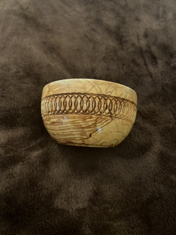 Turned wood bowl with decorative woven band inlay