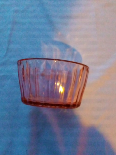 Pink depression glass ribbed sugar bowl by Anchor Hocking