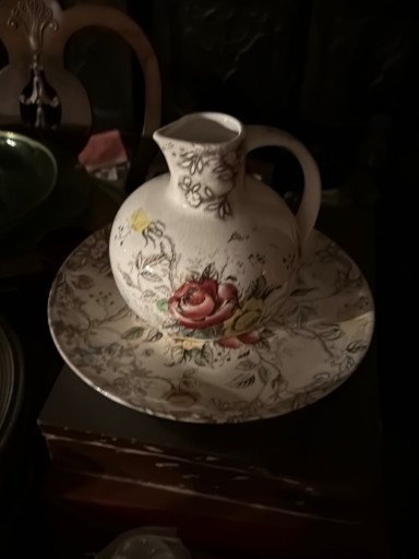 Ceramic pitcher and warmer set titled 'Rosevine' by Nasco