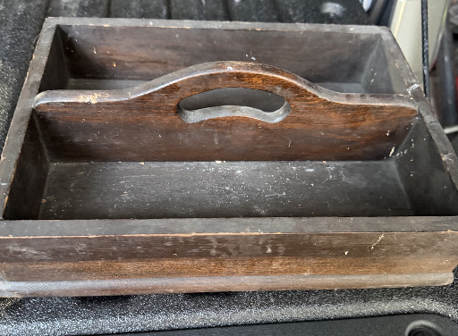 Wooden cutlery tray with shaped handle
