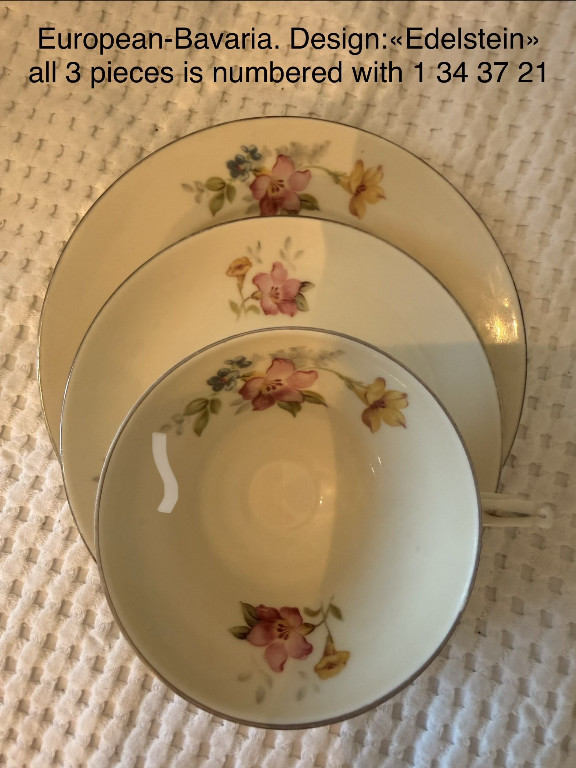 Porcelain dinnerware set in "Edelstein" design by Bavarian manufacturer 

very good condition