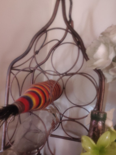 Metal decorative fish-shaped wine bottle holder