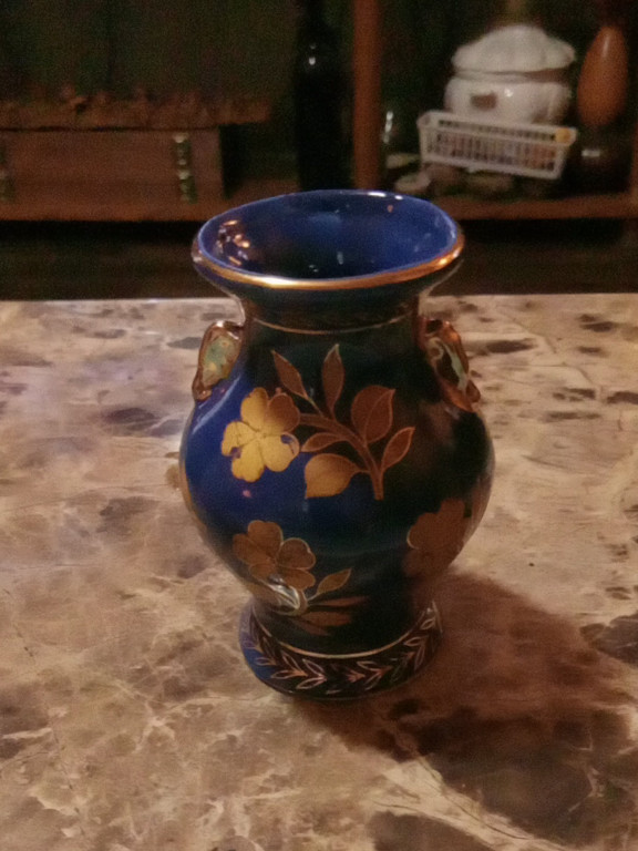 Cobalt blue porcelain vase with gold gilded floral decoration