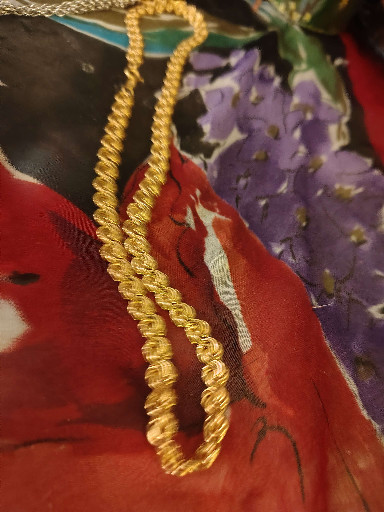 Gold-tone rope chain necklace signed 'Trifari TM', vintage costume jewelry