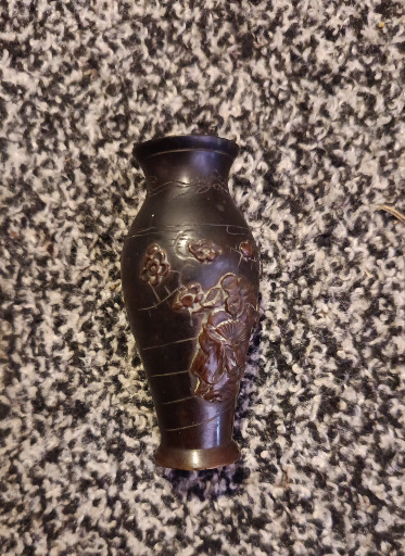 Bronze vase with mixed metal inlay depicting birds and flowers, Meiji period