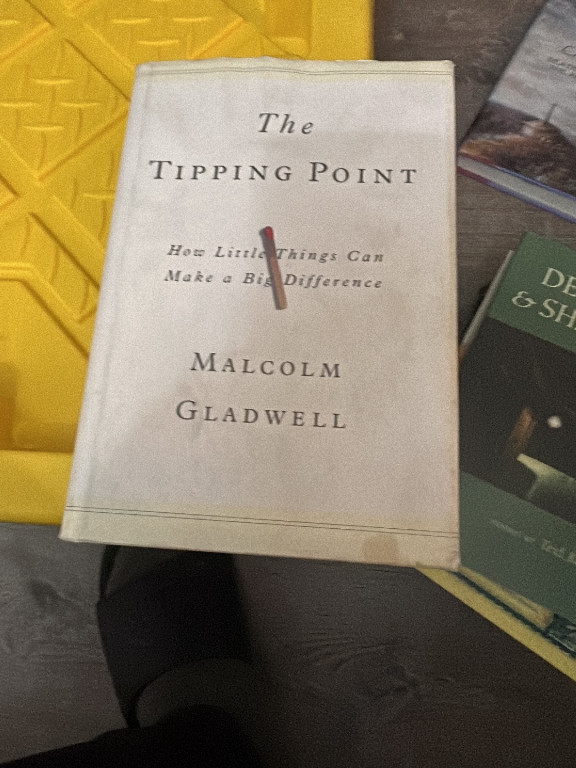Libro 'The Tipping Point: How Little Things Can Make a Big Difference' por Malcolm Gladwell