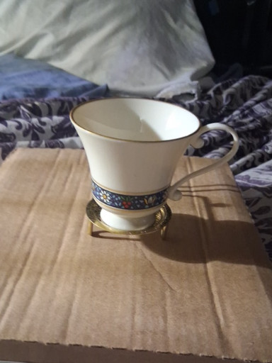 Porcelain teacup from the 'Grandeur' pattern by Pickard China