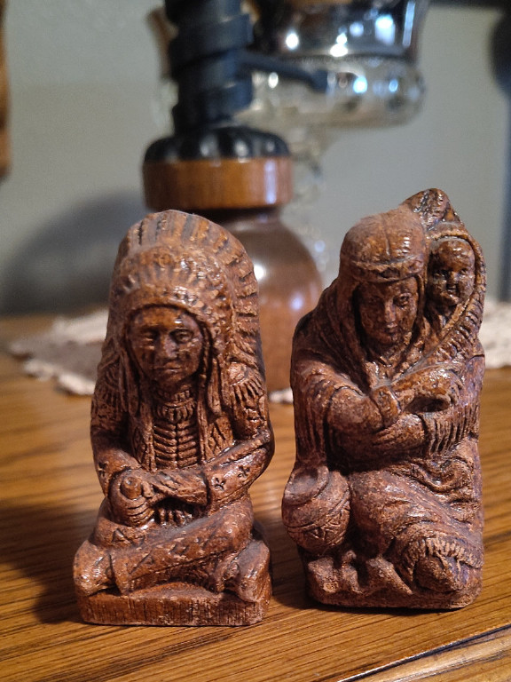 Wooden carved Native American figurines salt and pepper shakers by MPI