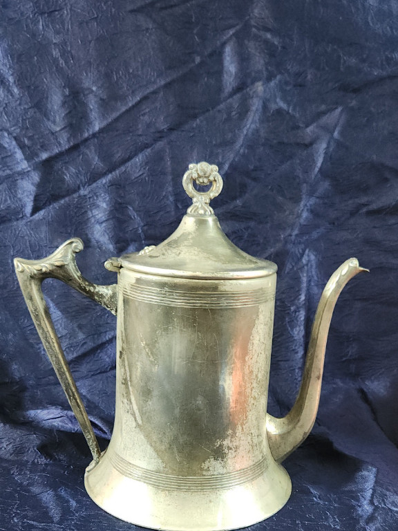 Silver-plated coffee or tea pot by Sheffield Plate