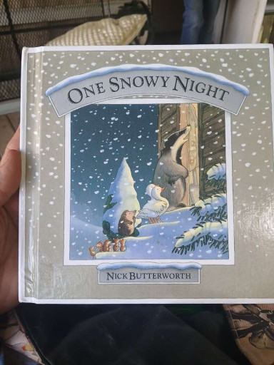 Children's picture book titled 'One Snowy Night' by Nick Butterworth